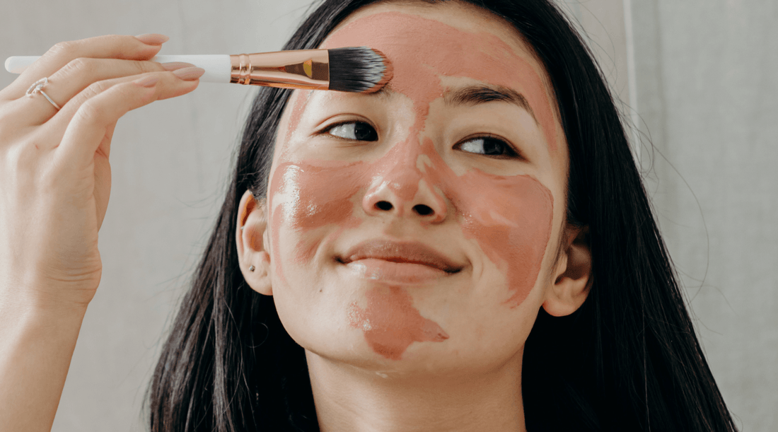 2 Best Facials for Sensitive Skin - lessenza
